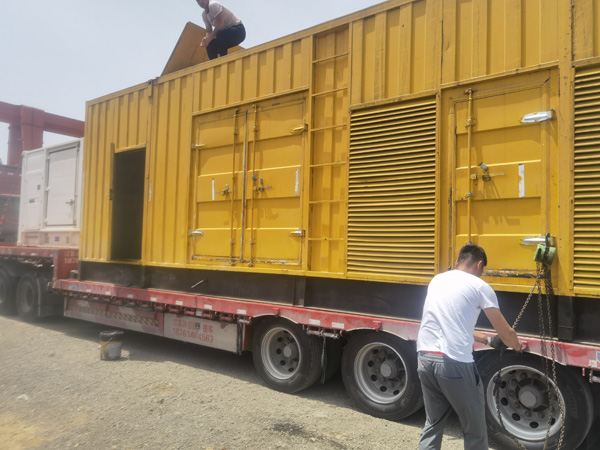 丹江口除了负载情况和发动机维护，还有哪些因素会影响 200kw 柴油发电机的油耗？
